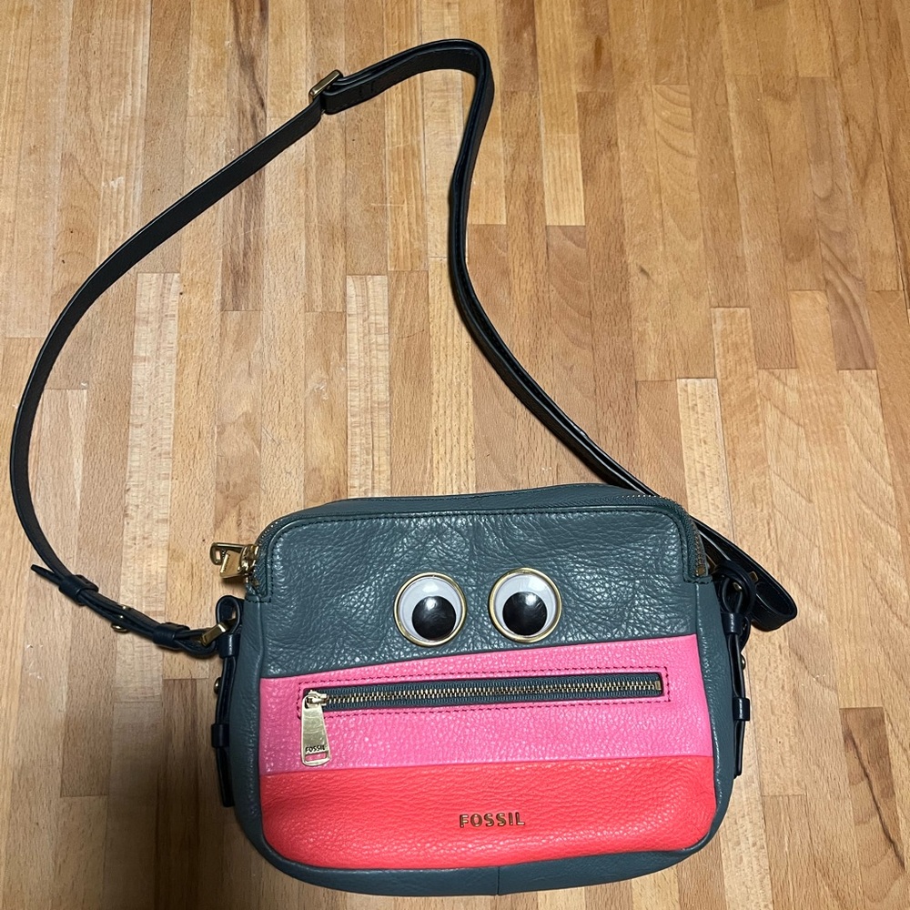Fossil Women's Goggly Eye Crossbody Bag in Pink and Gray